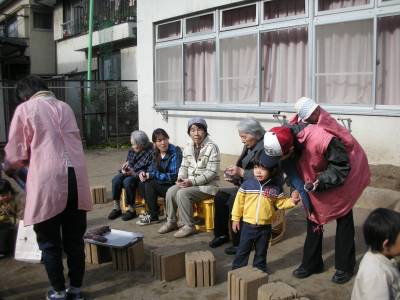 焼き芋大会(さくらの家東矢口)
